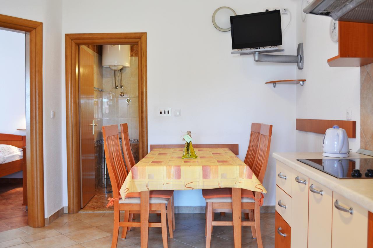 Apartments Milka Vodice Zewnętrze zdjęcie
